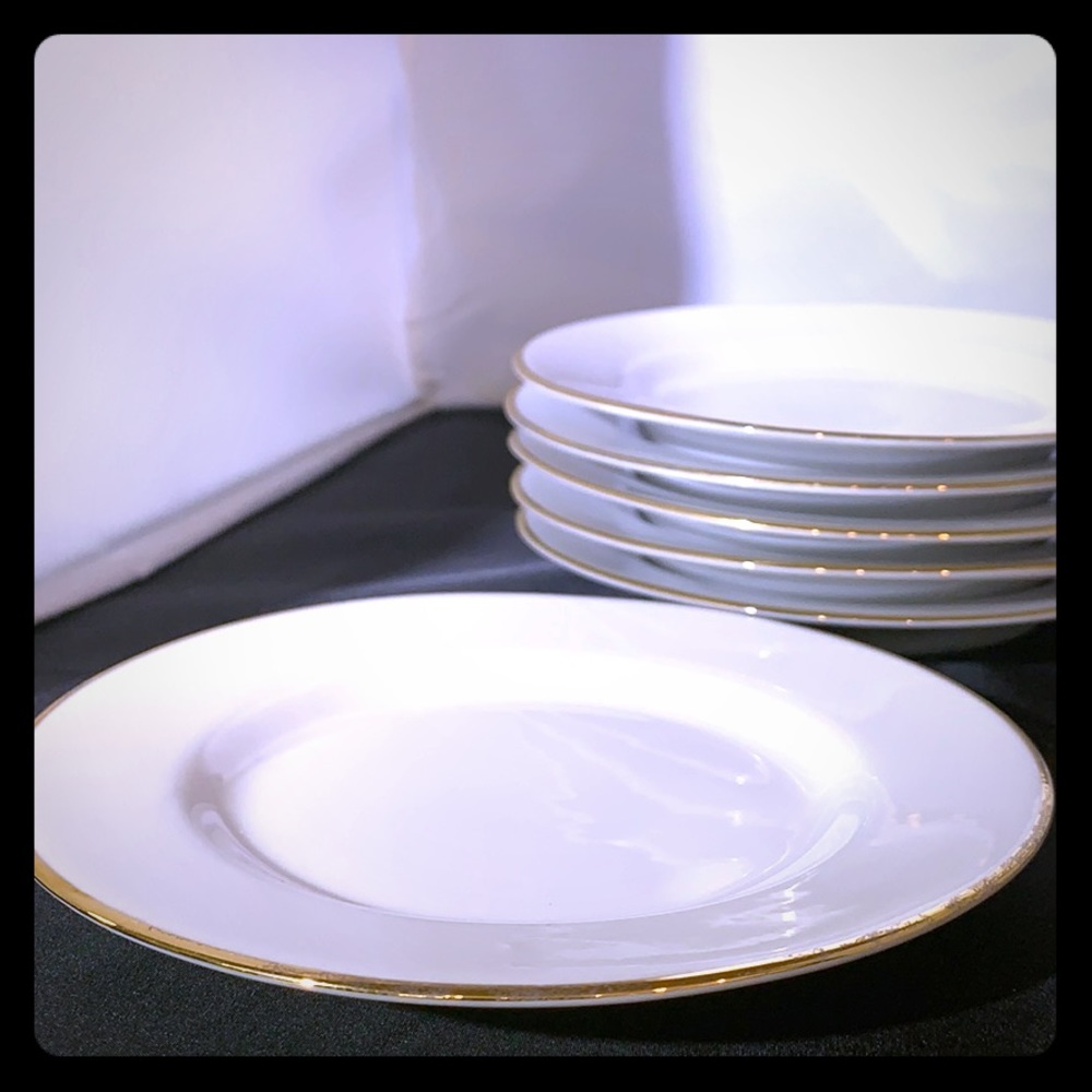 Set of six small plates. 6” diameter